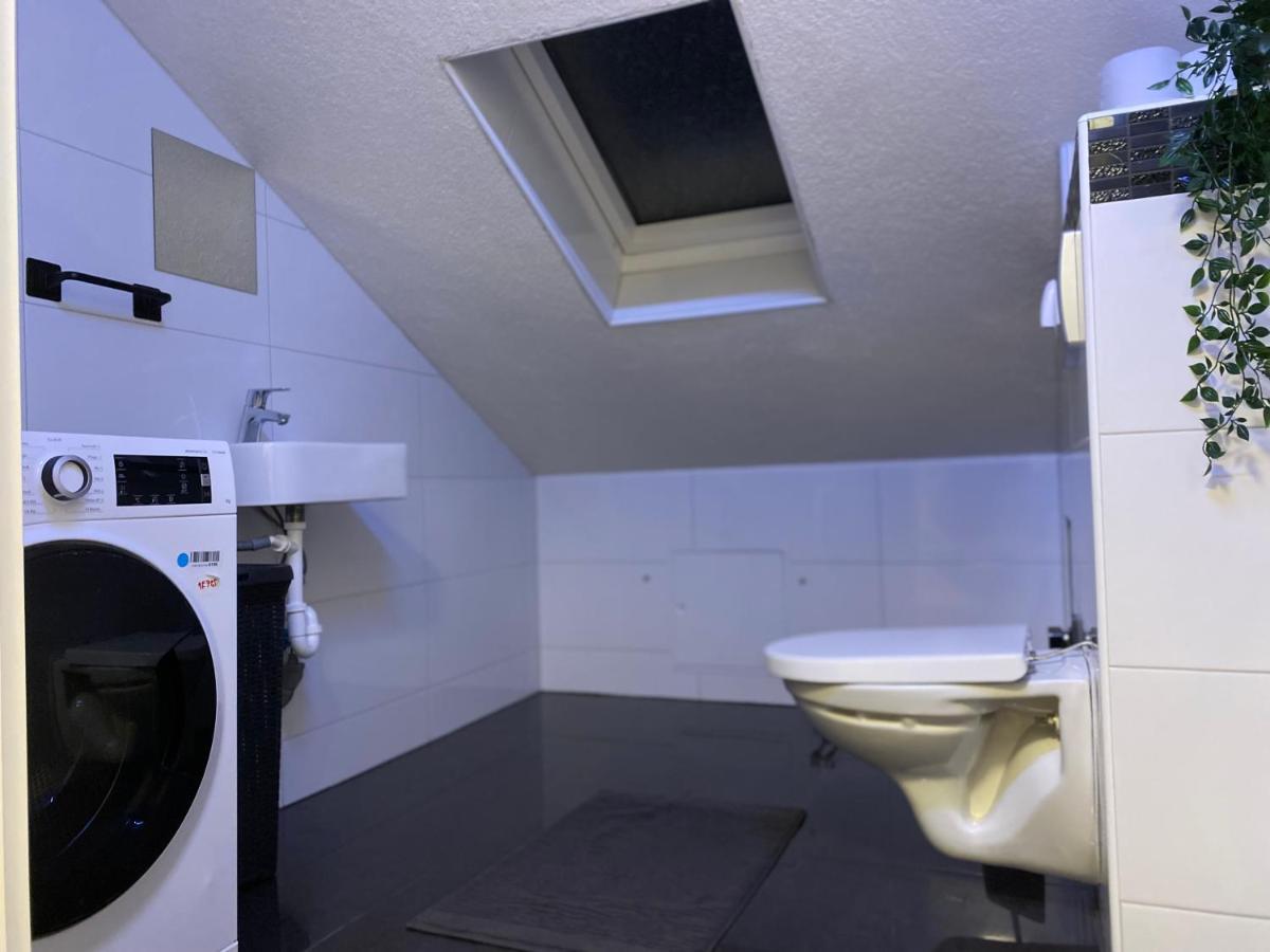 Deluxe Business Suite Mit Netflix Premium & Parkplatz, Zentral Zu Audi & Schwarz Gruppe With 2 Bedrooms باد فرديريش شال المظهر الخارجي الصورة